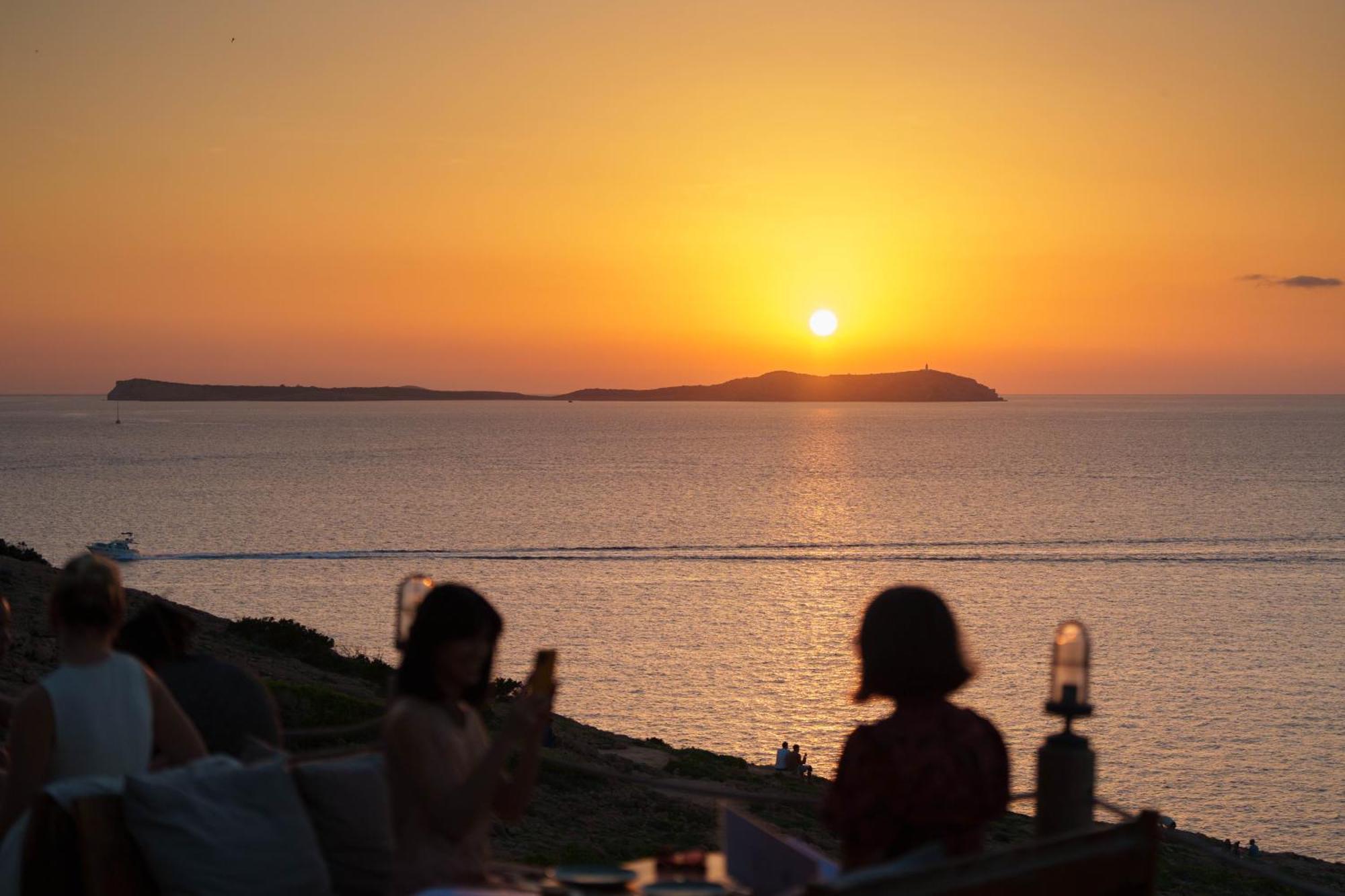 Hostal La Torre Ibiza Cap Negret (Adults Only) San Antonio  Ngoại thất bức ảnh