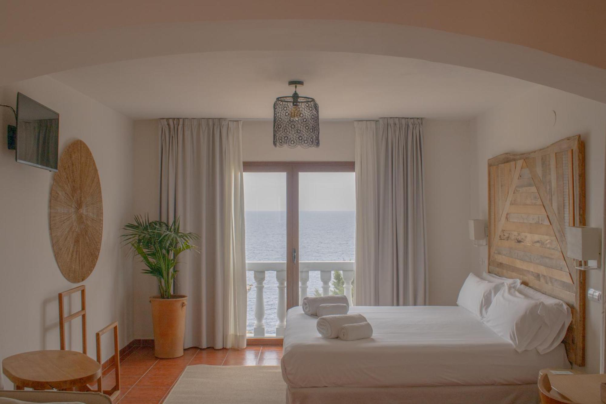 Hostal La Torre Ibiza Cap Negret (Adults Only) San Antonio  Ngoại thất bức ảnh