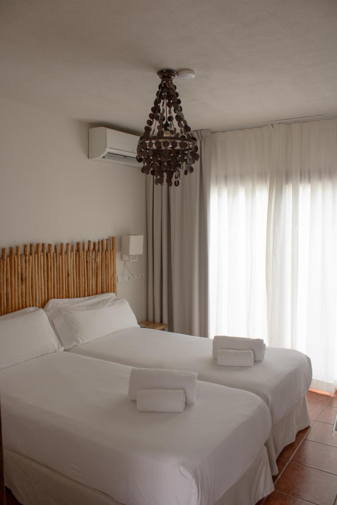 Hostal La Torre Ibiza Cap Negret (Adults Only) San Antonio  Ngoại thất bức ảnh